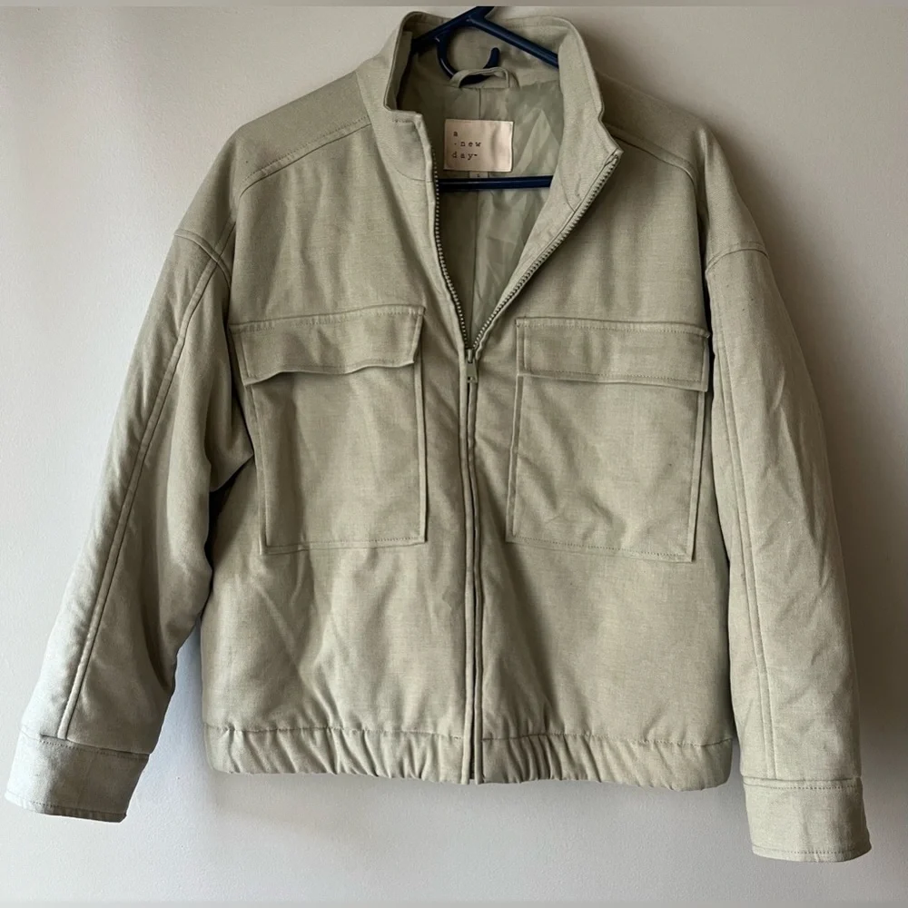 Target A New Day light green padded fall essential woman’s jacket size large - Picture 3 of 6